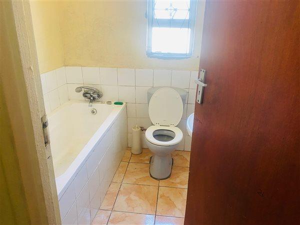 3 Bedroom Property for Sale in Kuyasa Northern Cape